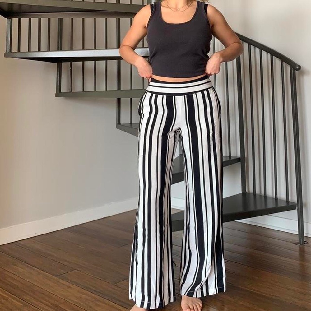 Wide leg striped pants